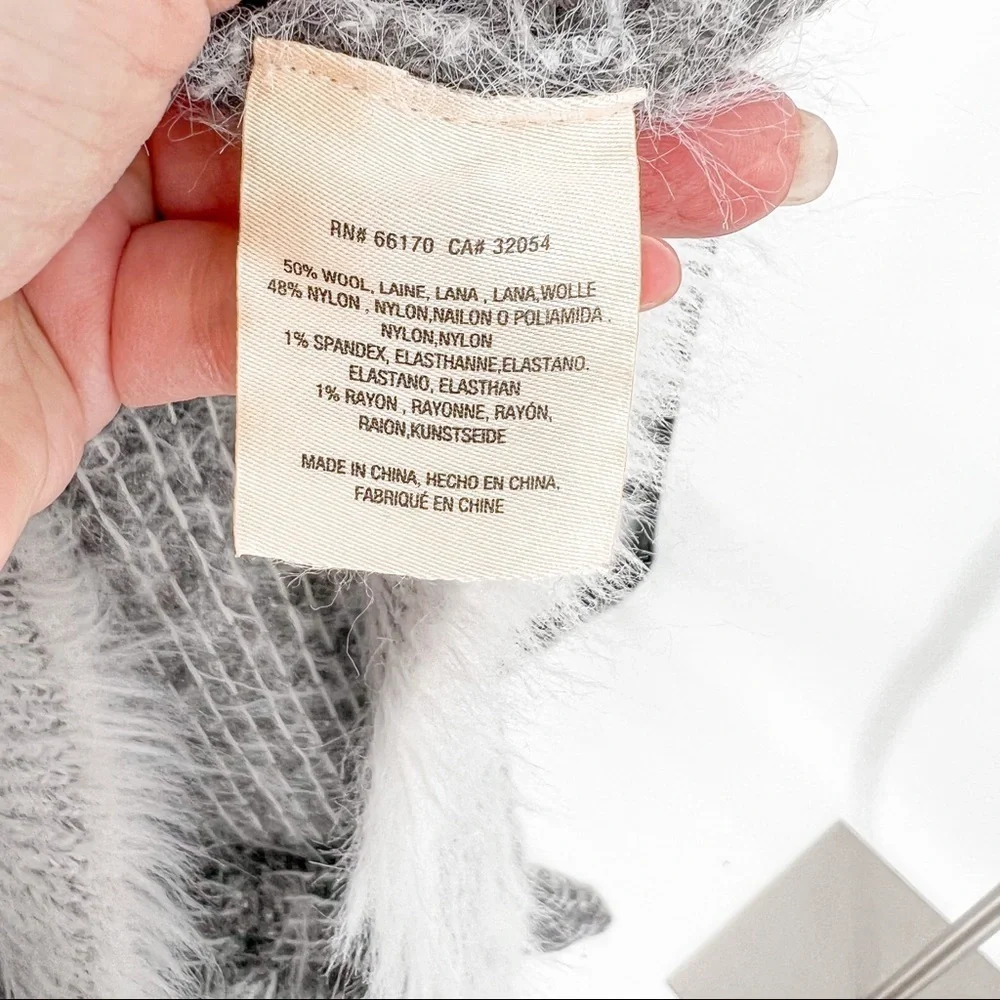 SLEEPING ON SNOW faroe off shoulder sweater - Picture 4 of 6